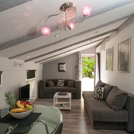 Gala Apartment Opatija